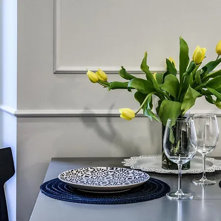 Cavour 34 Downtown * Лекко