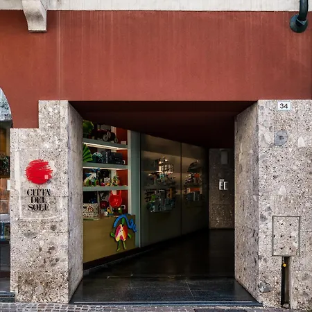 Cavour 34 Downtown Лекко