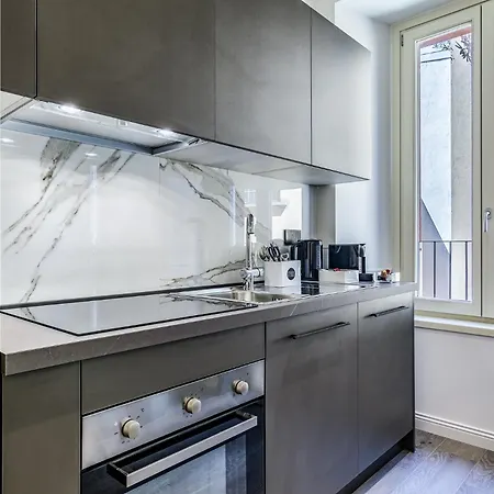 Cavour 34 Downtown Апартаменты Лекко